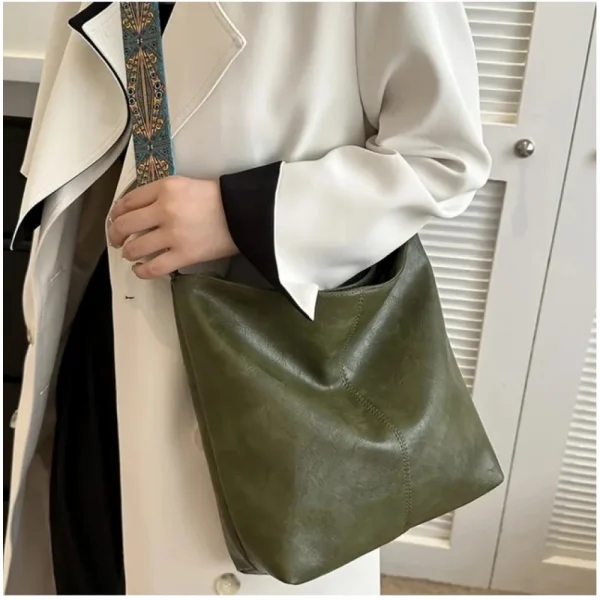 PID-63978-Women-s-PU-Leather-Zipper-Handbag-Brown-3-1000x1000-1.webp Women's PU Leather Zipper Handbag (Green)